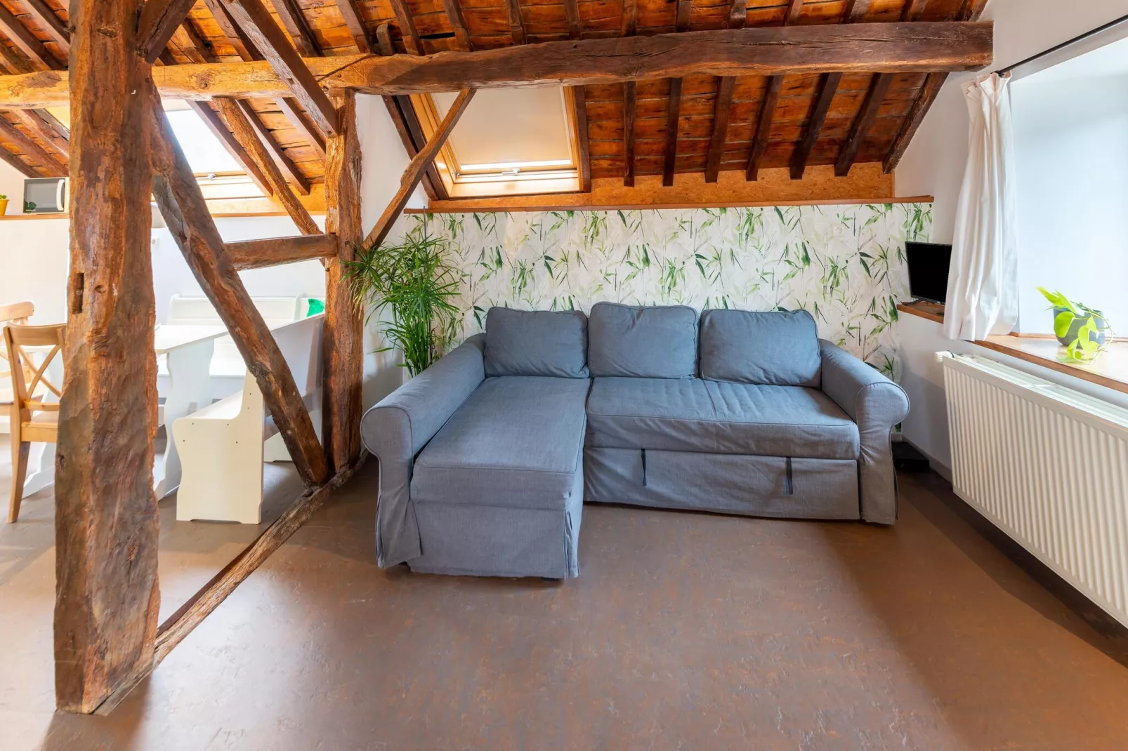 Magnifique habitation pour 5 adultes avec piscine intérieure-Living room