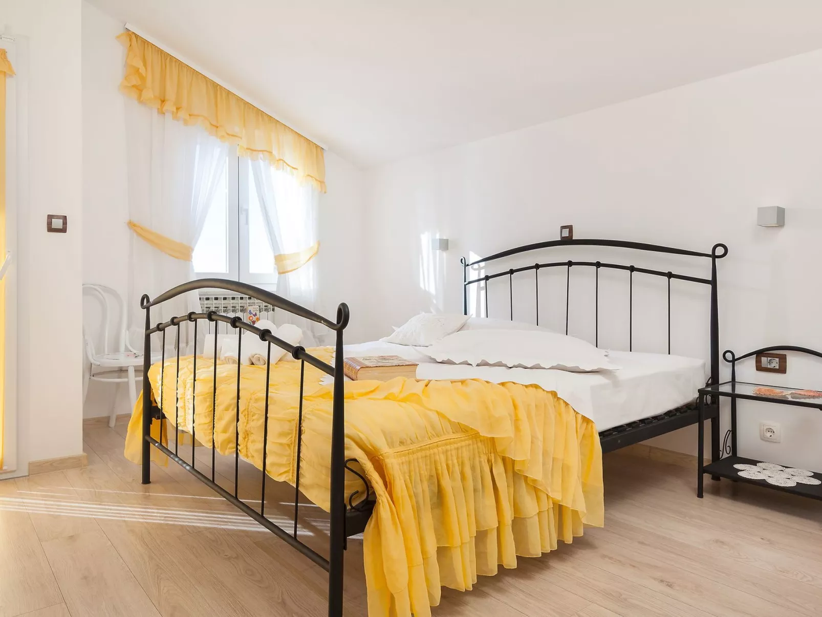 Villa Kety mit Pool-Image-tags.info