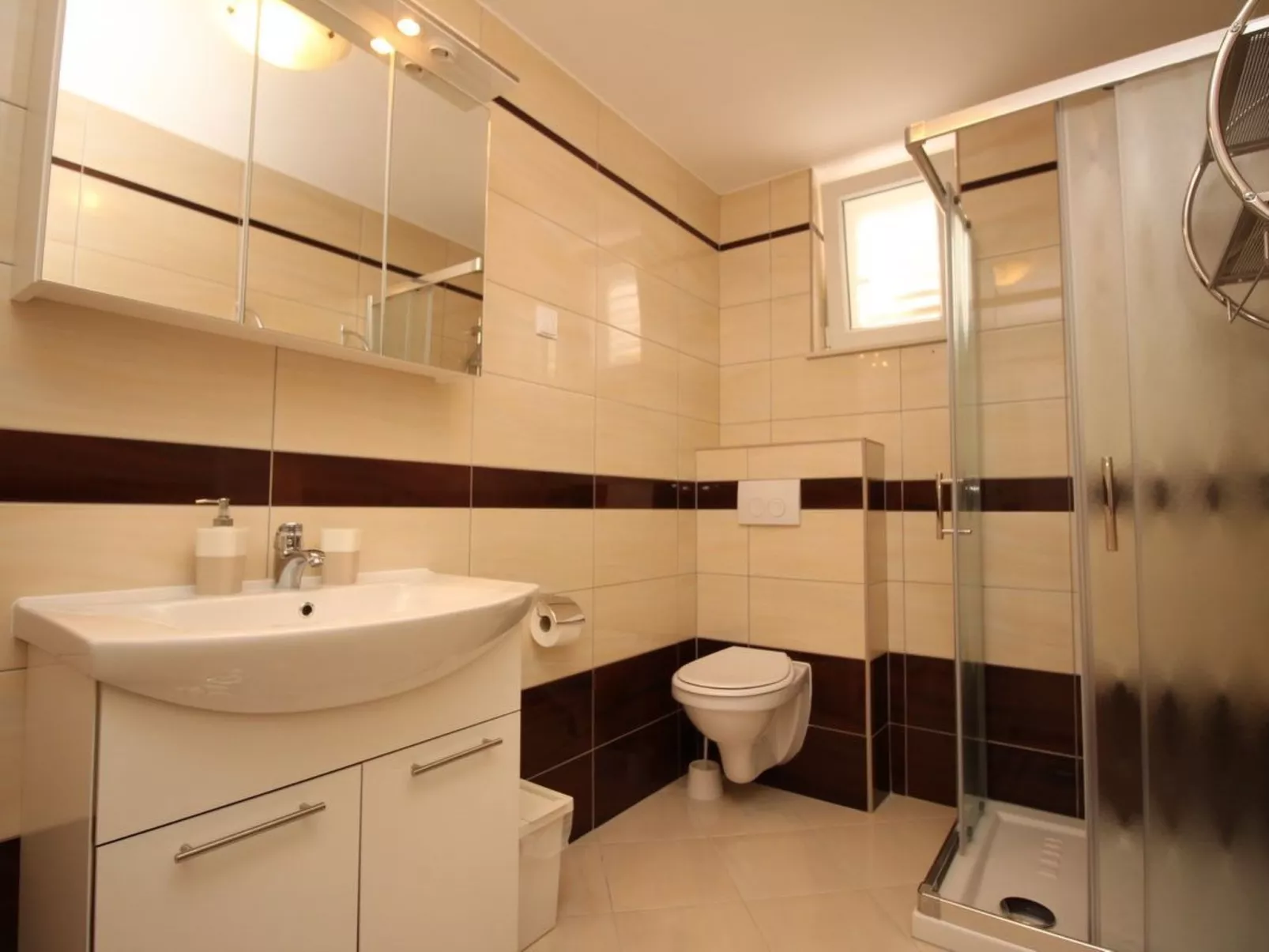 Nettes Appartement in Baška mit Gemeinsamer Terrasse-Image-tags.info