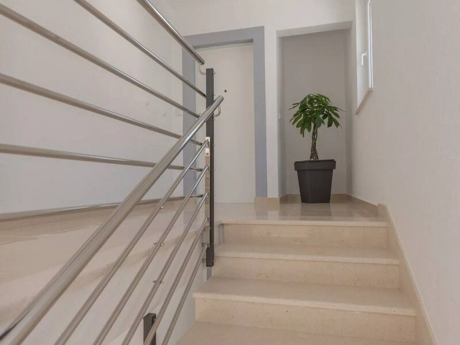 Villa Barisimo Ferienwohnung 2 für 6 Personen 1.-Drinnen