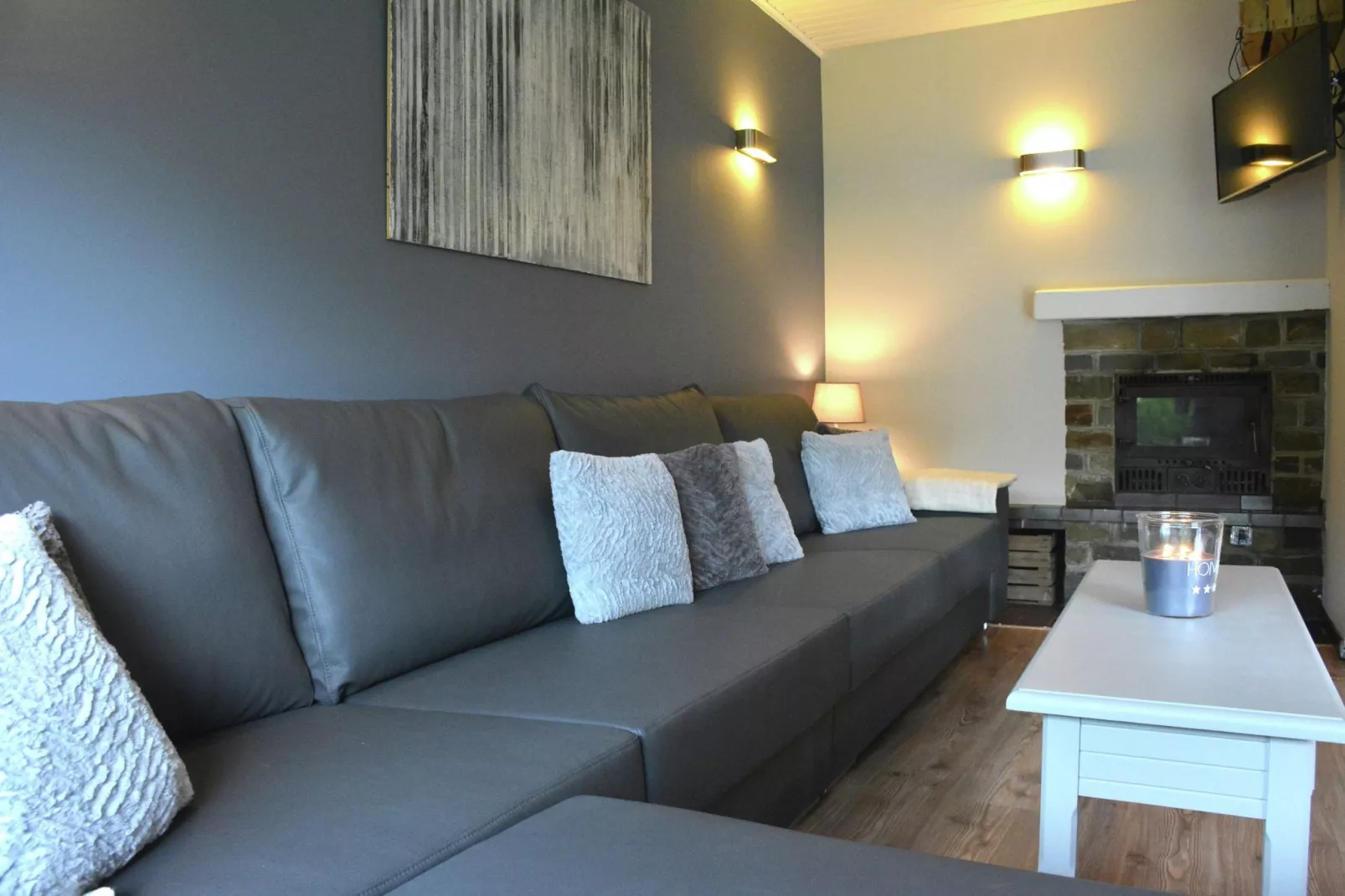 Nelly's-Living room