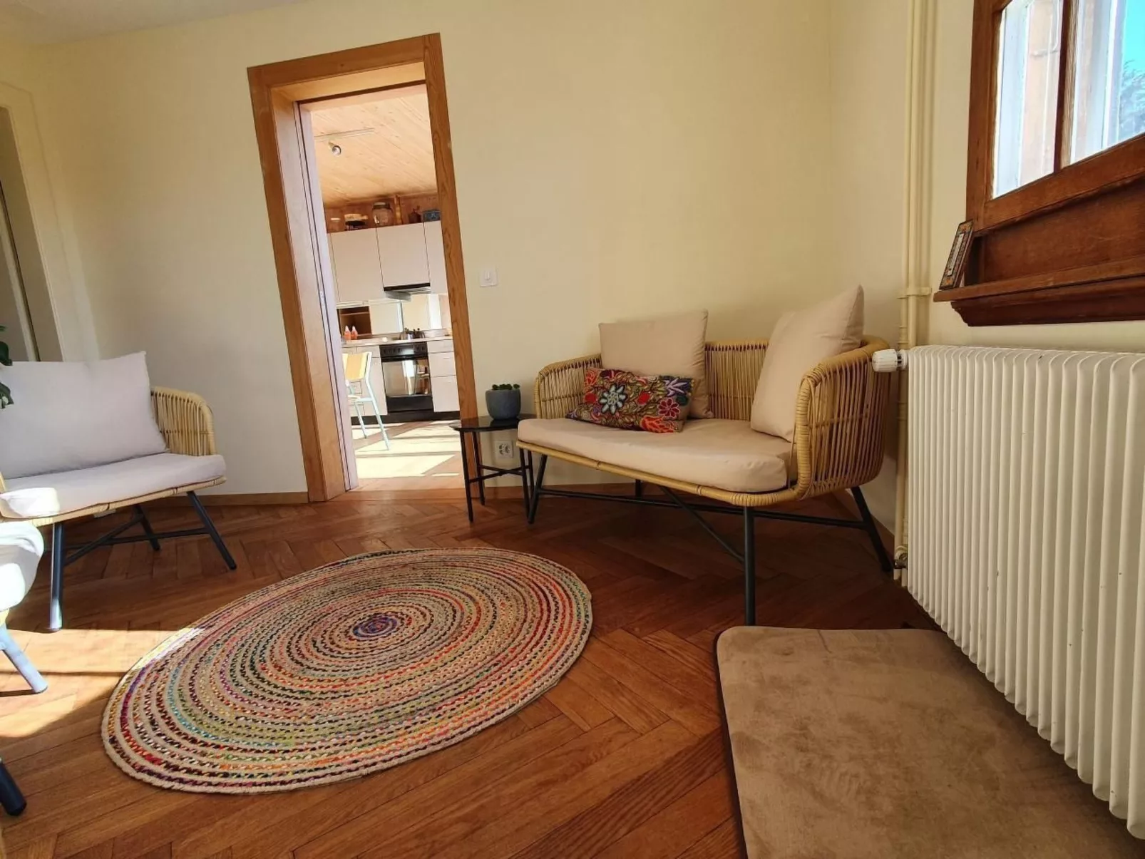 Im ruhigen Berner Gartenquartier-Drinnen