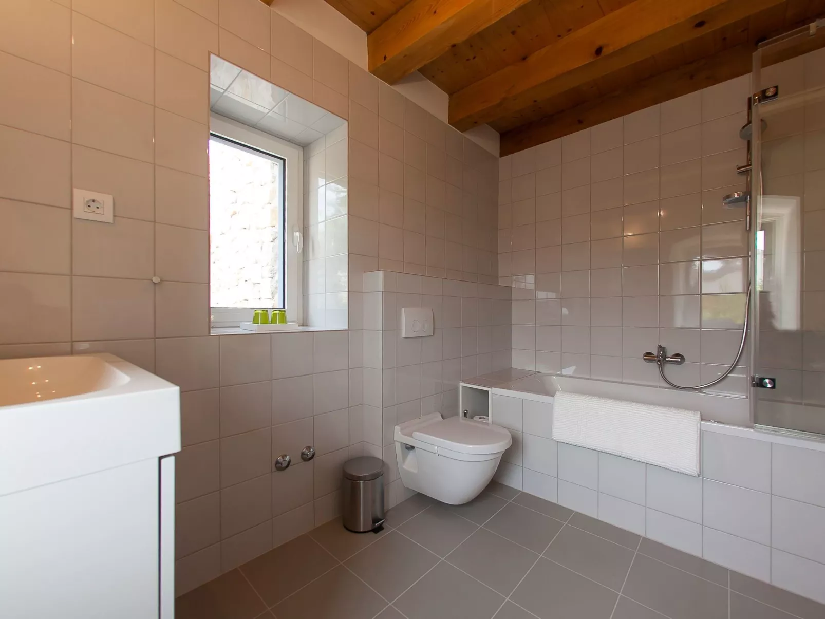 Villa Ella mit Infinity-Pool-Dedans