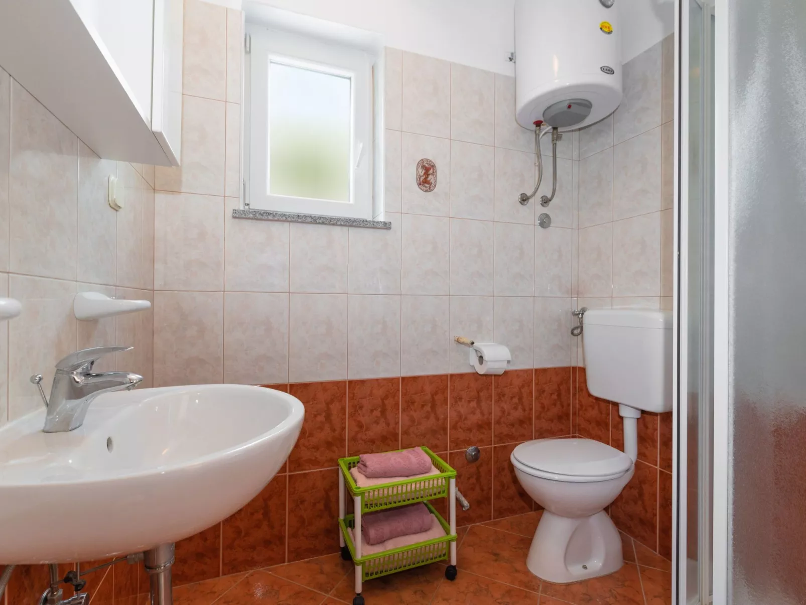 Am Südhang gelegen mit Meerblick-Inside