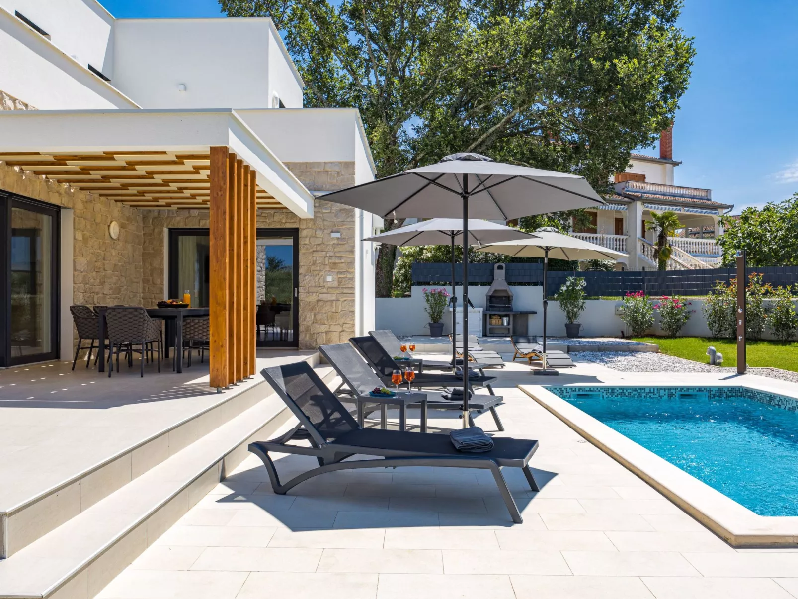 Villa Zanetta-Inside