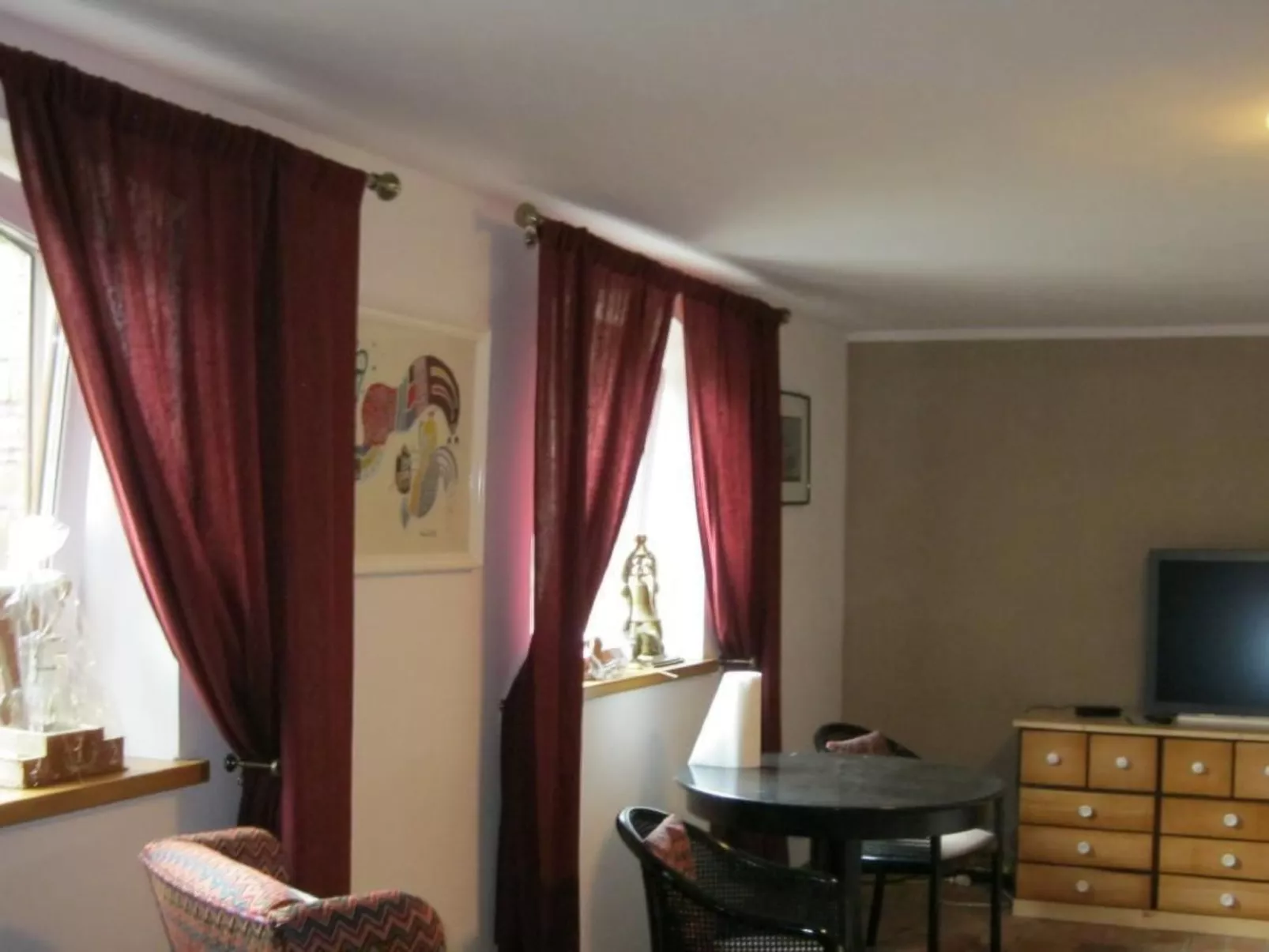 In Szopa mit Garten und Terrasse-Dedans