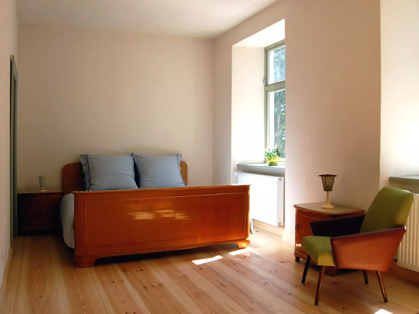 Pastor Hauswedel-Dedans