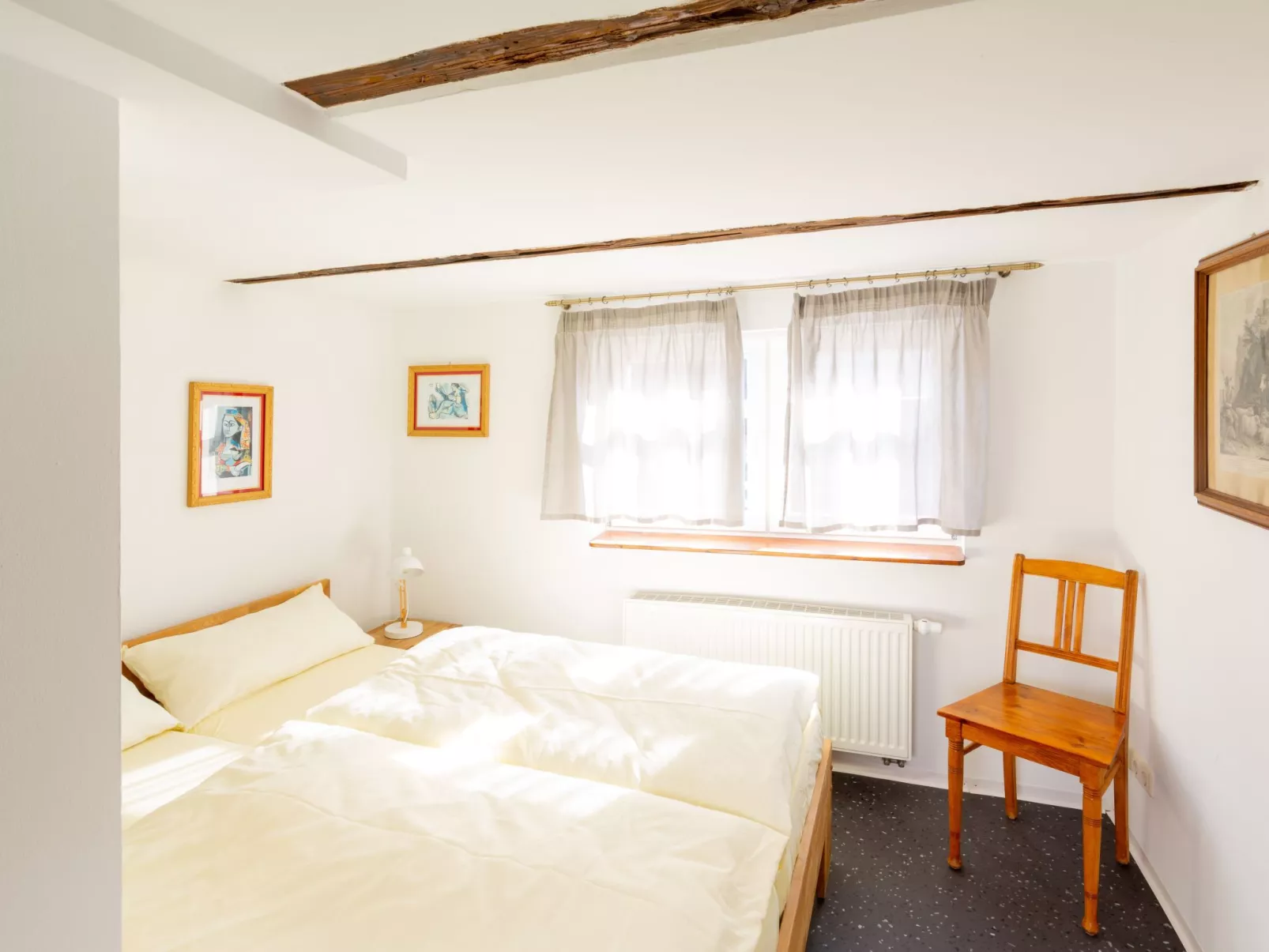 Fachwerkhaus mit Garten, Grill und Terrasse-Dedans