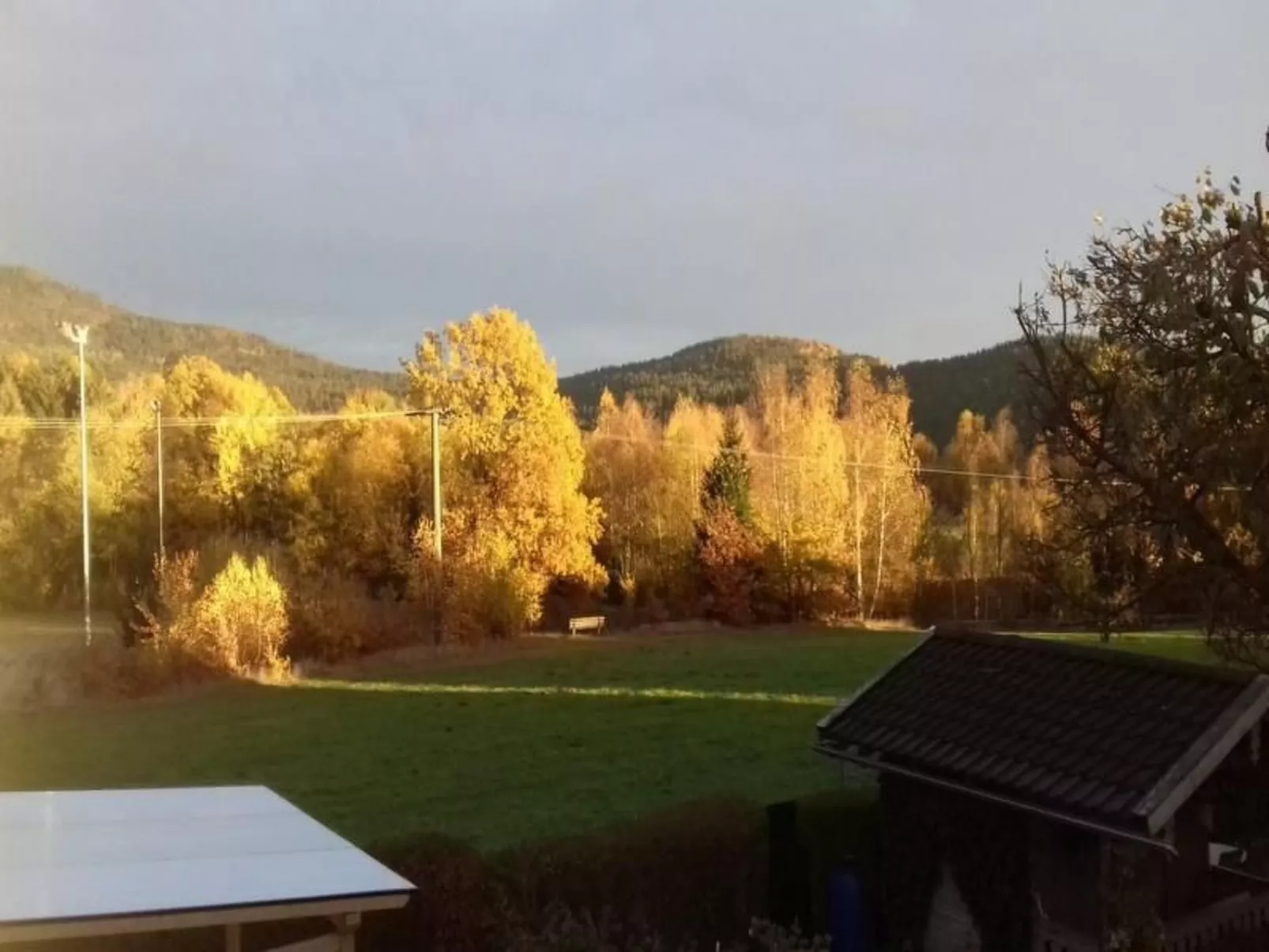 Appartement mit Terrasse, Garten und Grill-Draußen