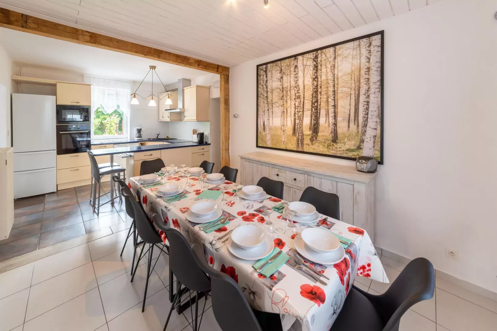 L'accueil de l'Est-Dining room