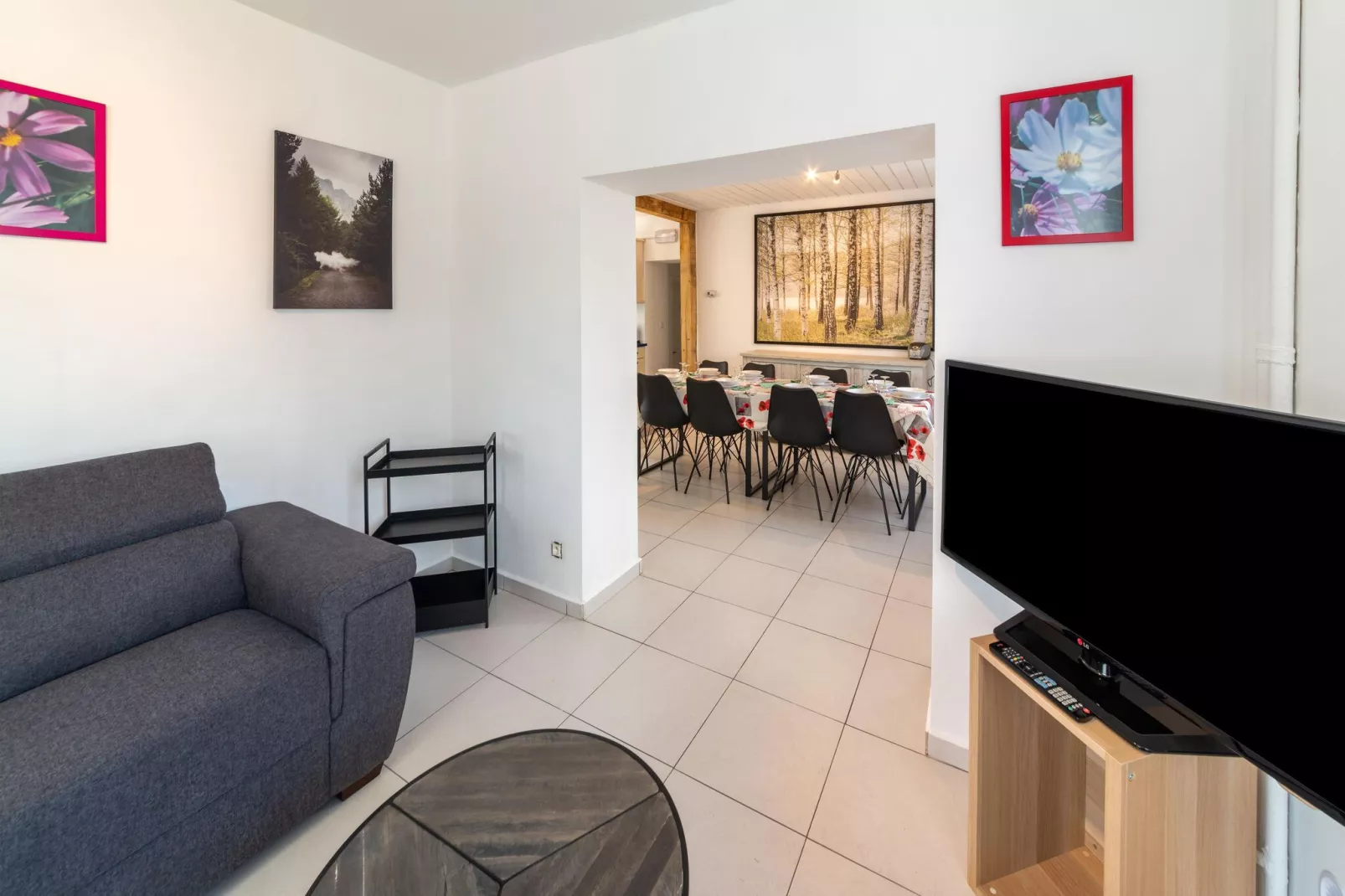 L'accueil de l'Est-Living room
