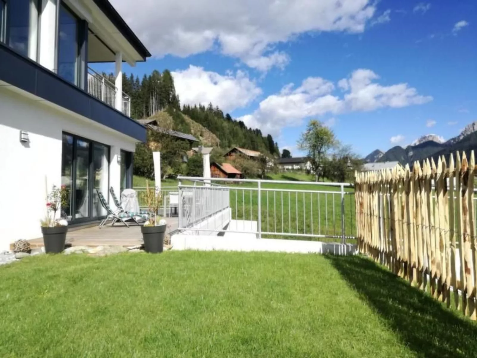 Charmantes Ferienhaus mit Whirlpool-Dedans