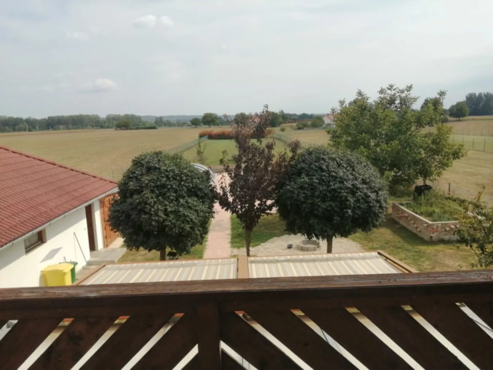 Schöne Ferienwohnung in ruhiger Lage-Dehors