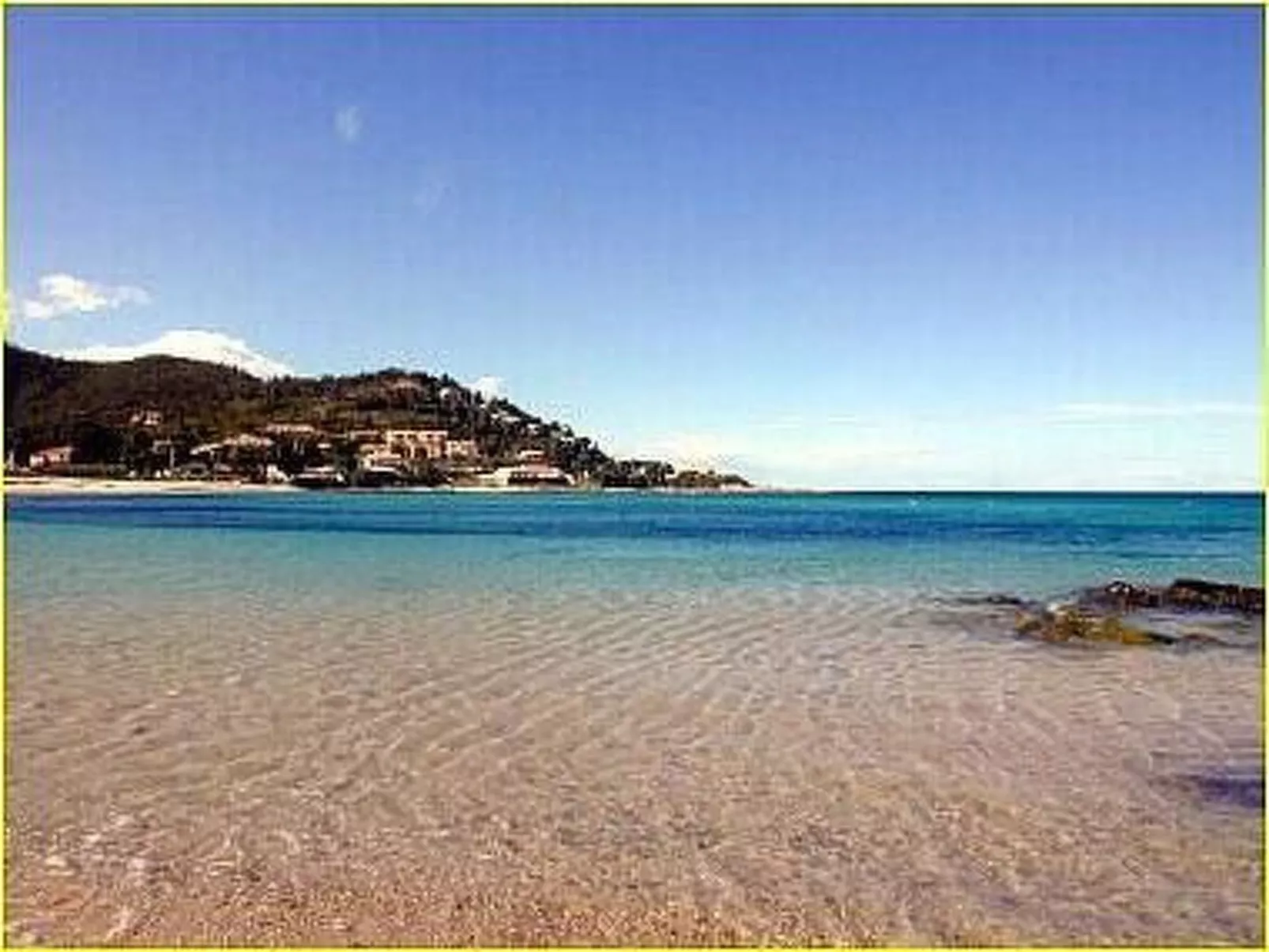 "Maison 3 personnes"-Dehors