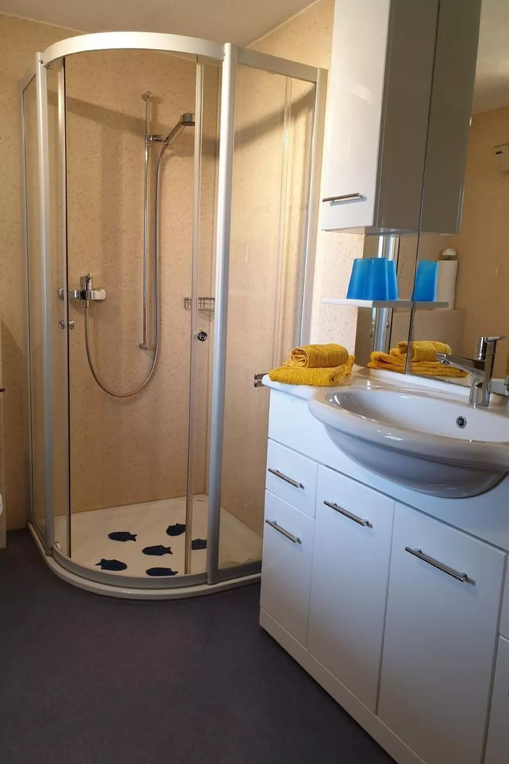 Bio-Hof Brudersrüti-Drinnen