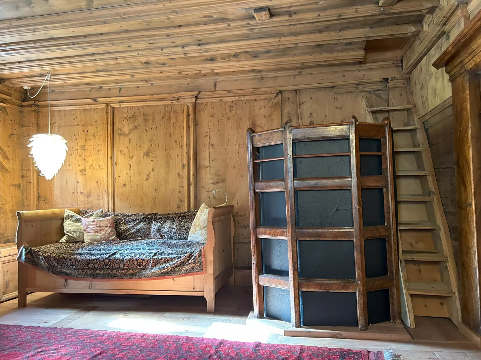 Chesa Delfins-Inside