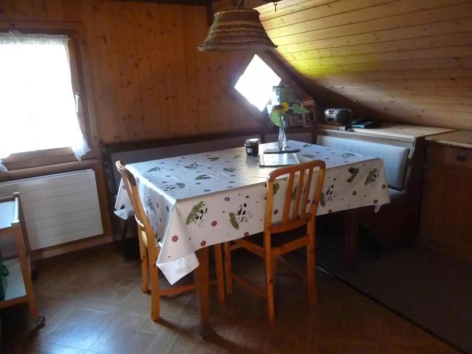 Bauernhof ufem Berg-Dedans