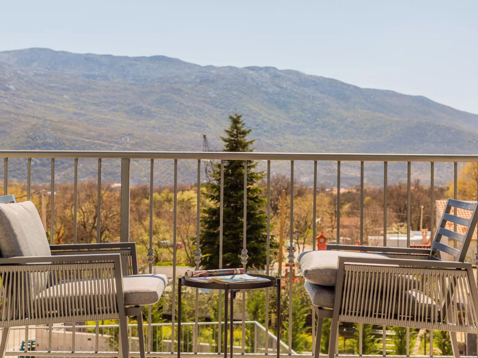 In Dugopolje mit Privatem Pool-Outside