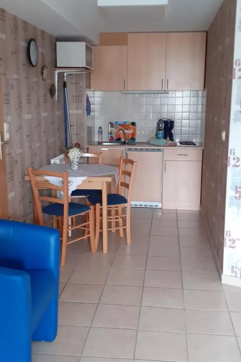 Mit Terrasse-Drinnen