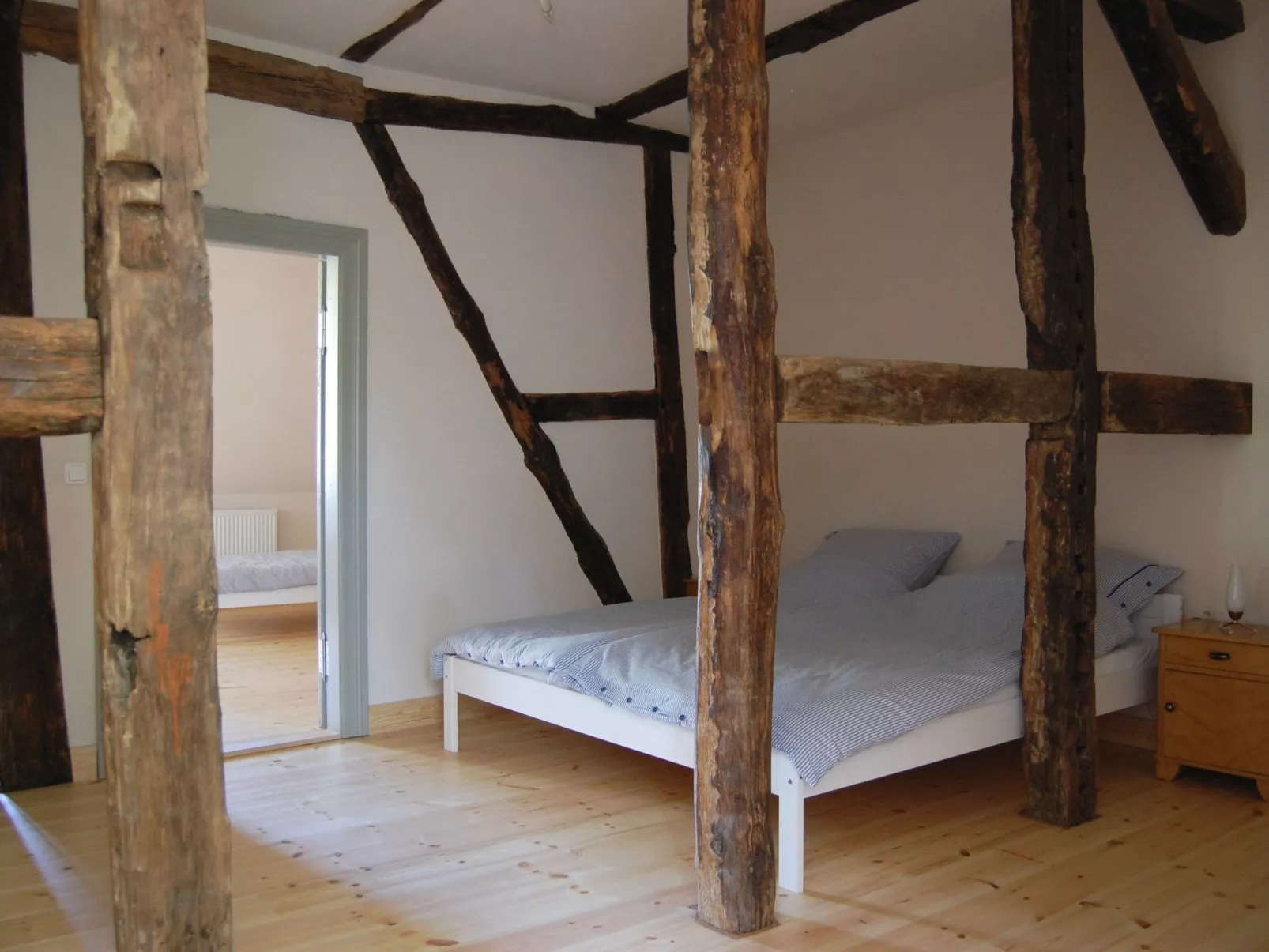 Pastor Becker-Image-tags.info