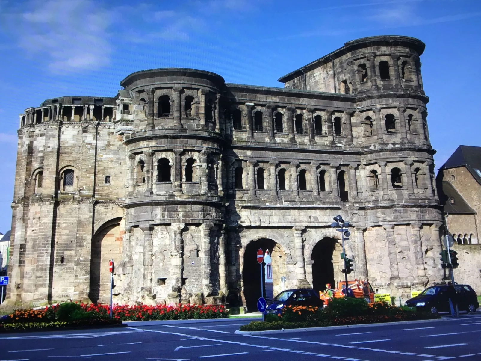 Appartement mit Balkon-Outside
