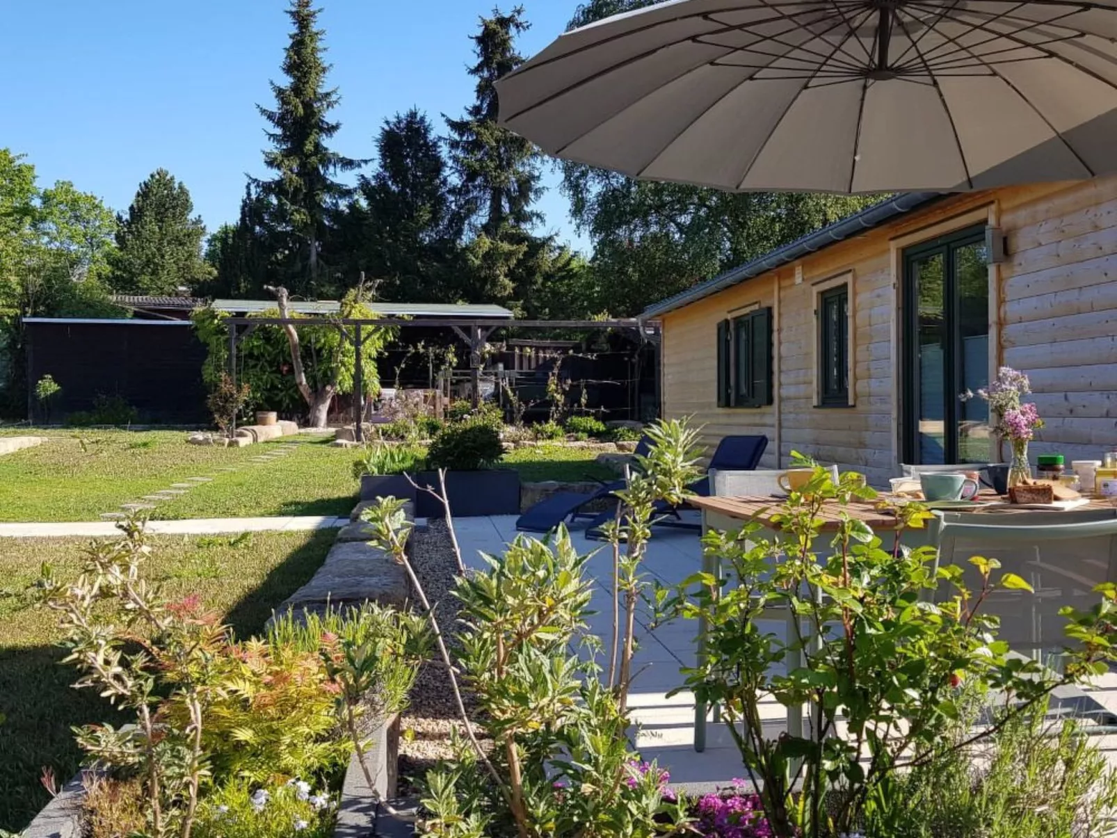 In Atzenhain mit Großer Terrasse-Dehors