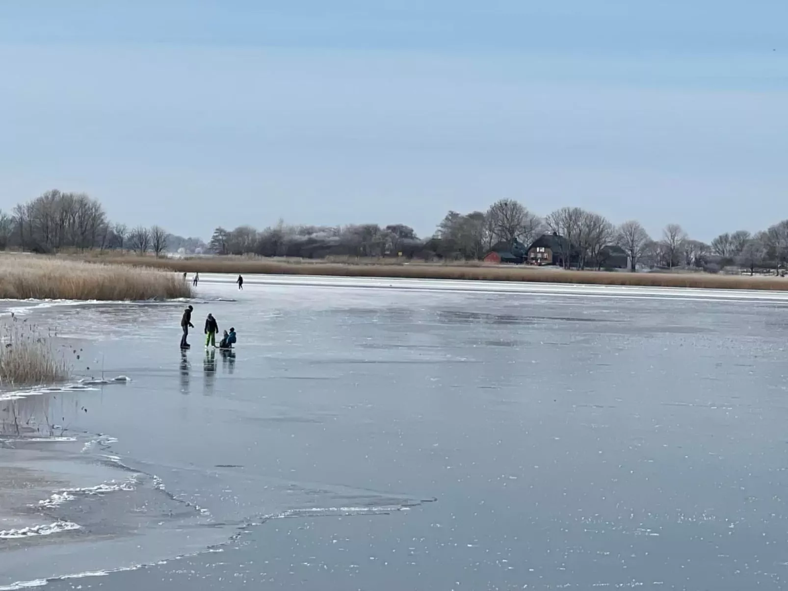 Ruhige Wohnung in Risum mit Garten und Terrasse-Dehors
