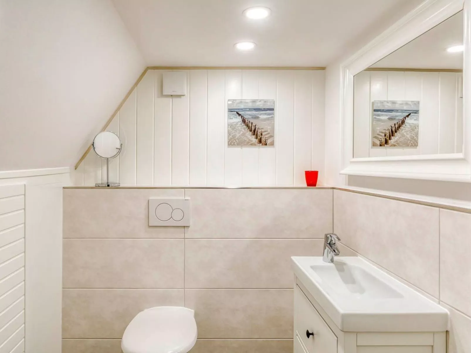 Reetdachhaus inmitten von Wiesen und Feldern-Dedans