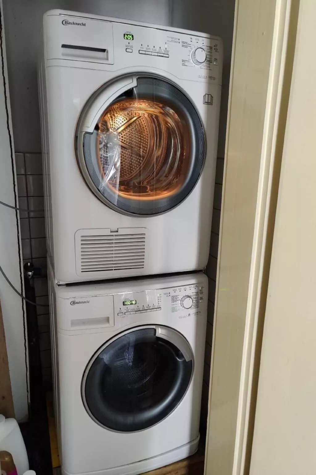 Studio mit Bad und Kitchenette-Image-tags.info