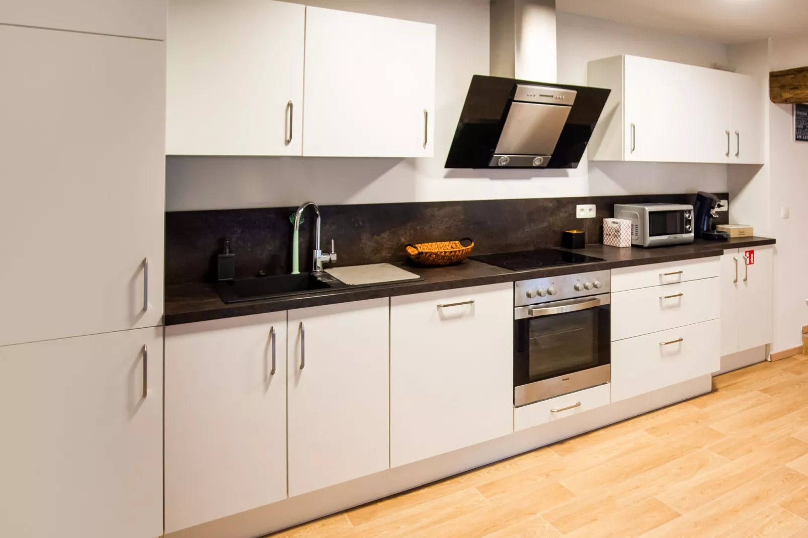 Gwladys's Home-Kitchen