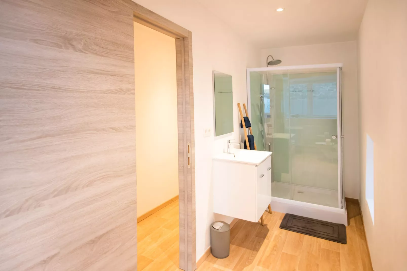 Gwladys's Home-Bathroom
