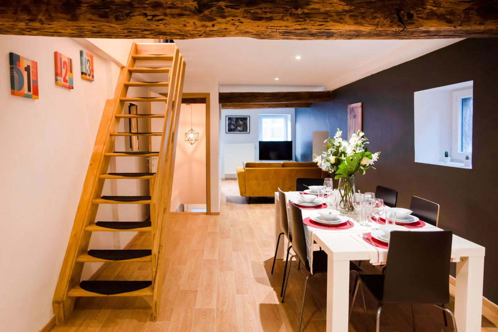 Gwladys's Home-Dining room