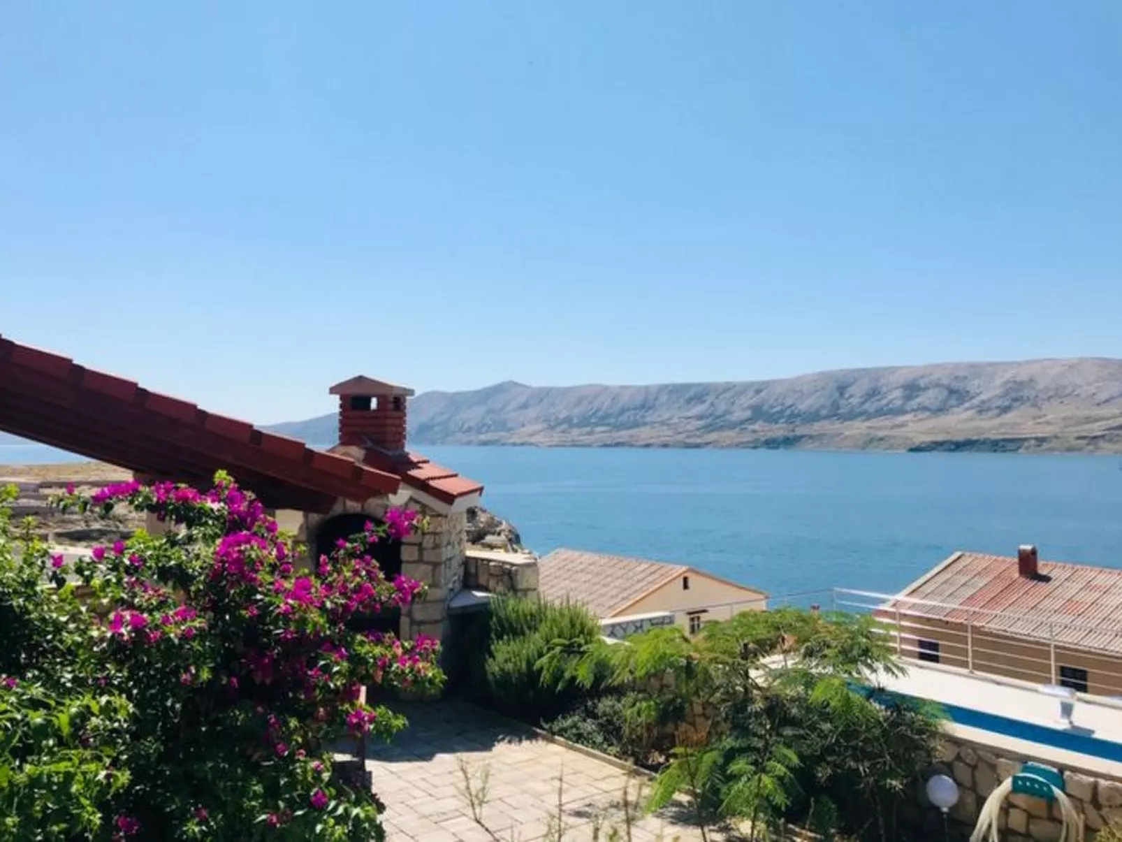 Villa Dražica mit beheiztem Pool - ruhige Lage-Draußen