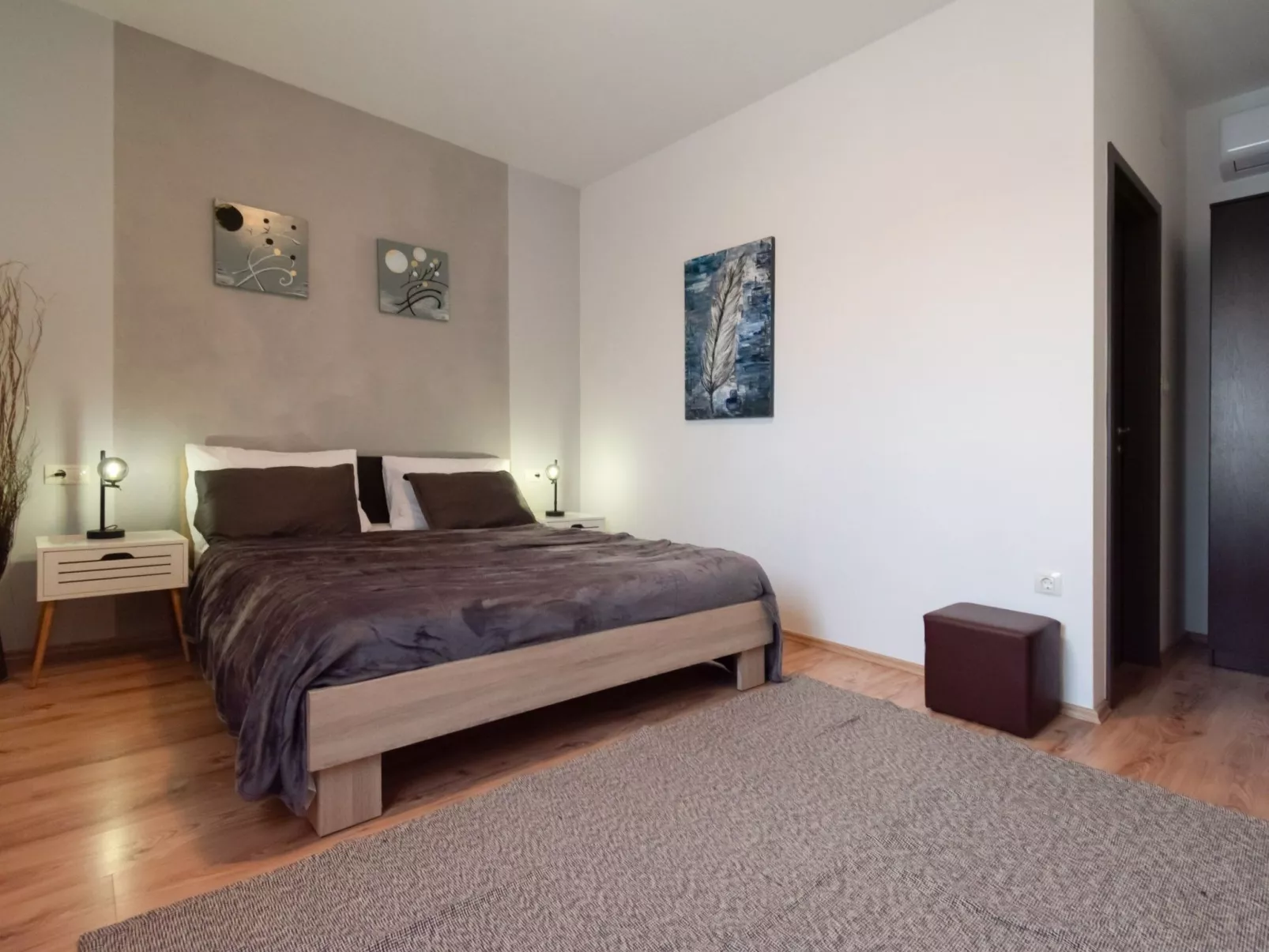 Private Villa mit Panoramablick-Drinnen