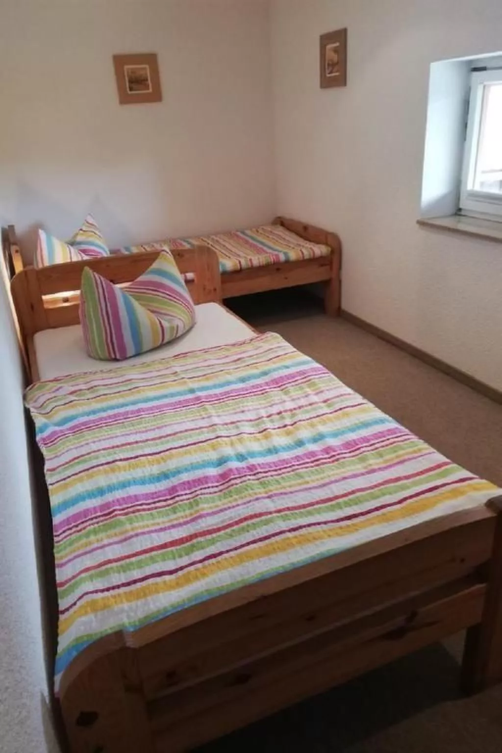 Mit Blick auf das Wasser-Inside