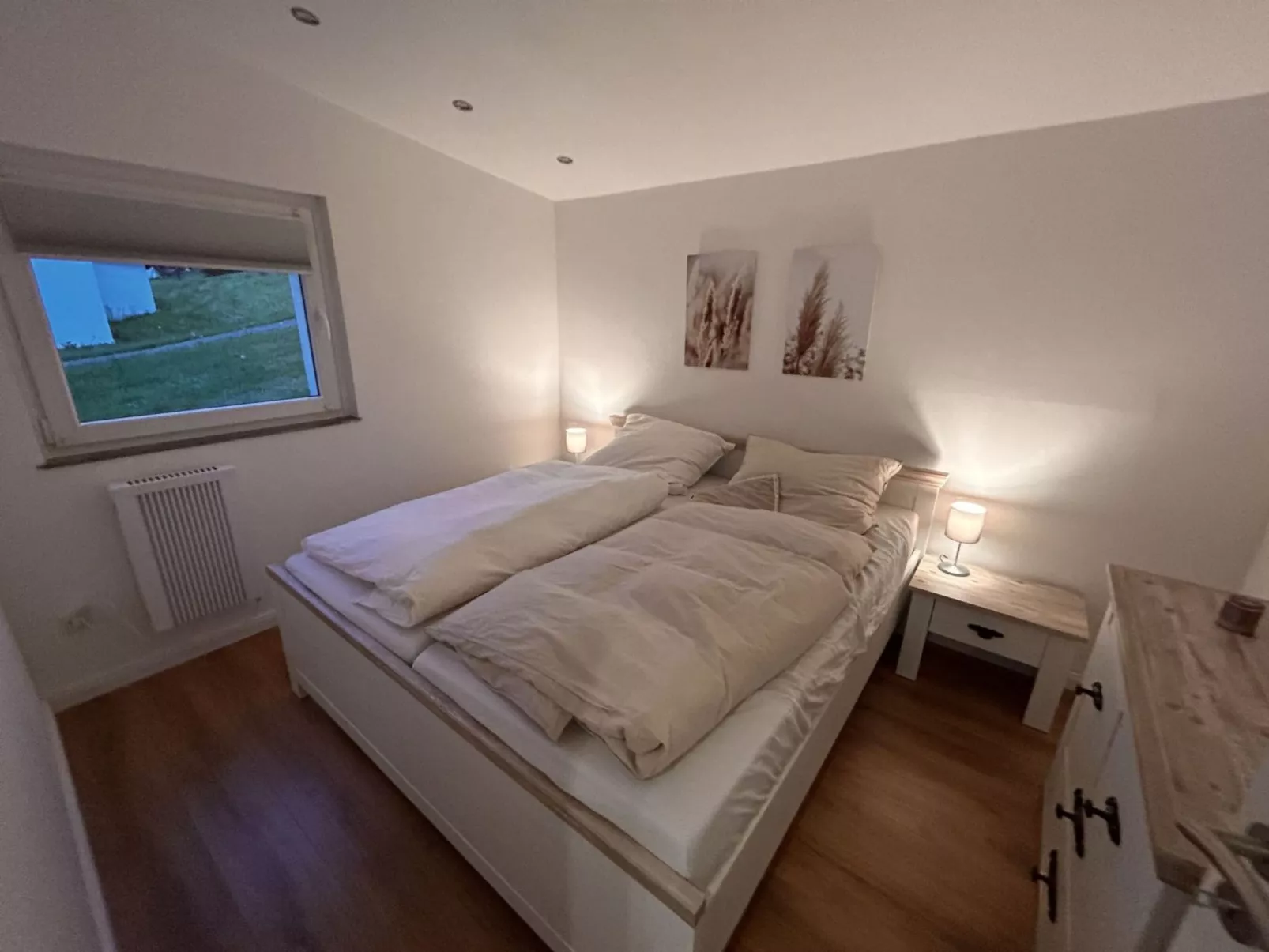 Renoviertes Haus in Husen mit Terrasse und Sauna-Drinnen