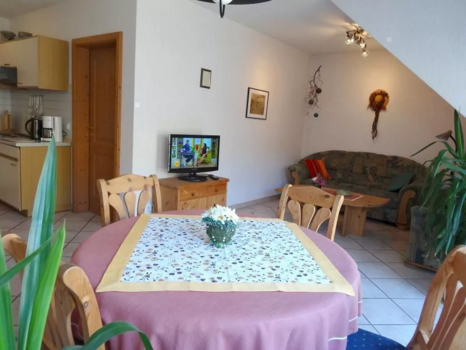 Für bis zu fünf Personen-Inside