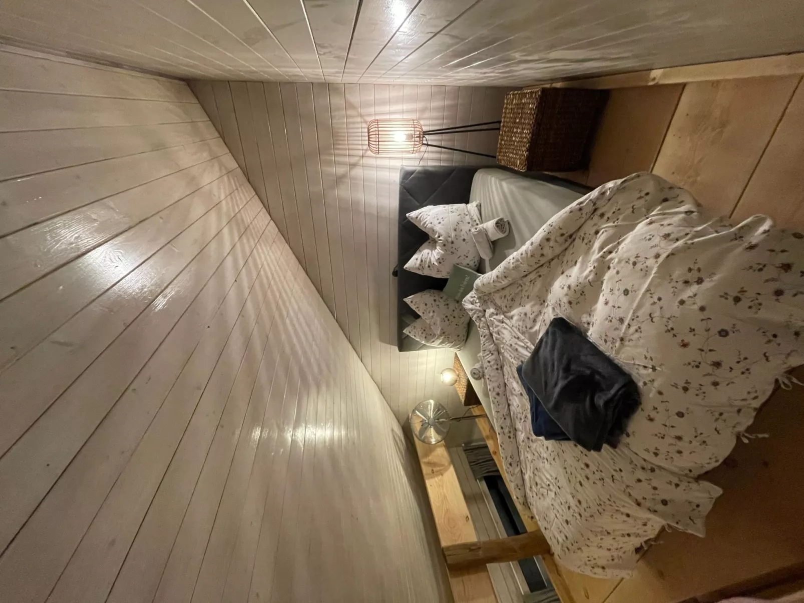 Max Mountain View-Drinnen