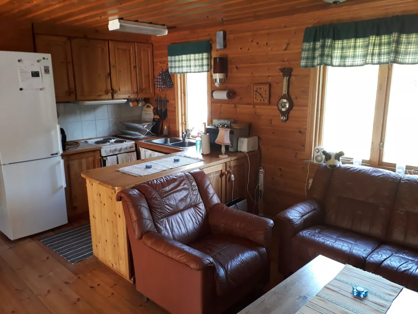 "Flodavägen 39" mit privatem Parkplatz-Inside