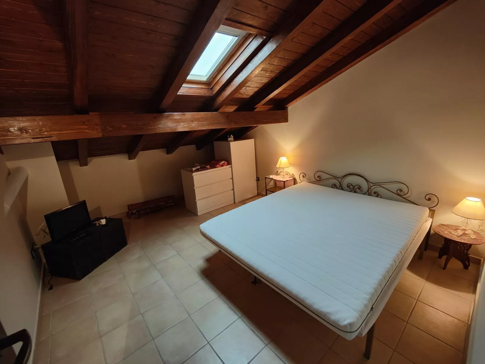 Mansardische Kommode-Inside