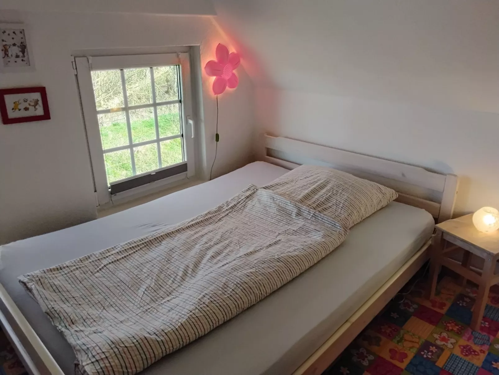 Auf zwei Etagen mit Gartennutzung-Drinnen