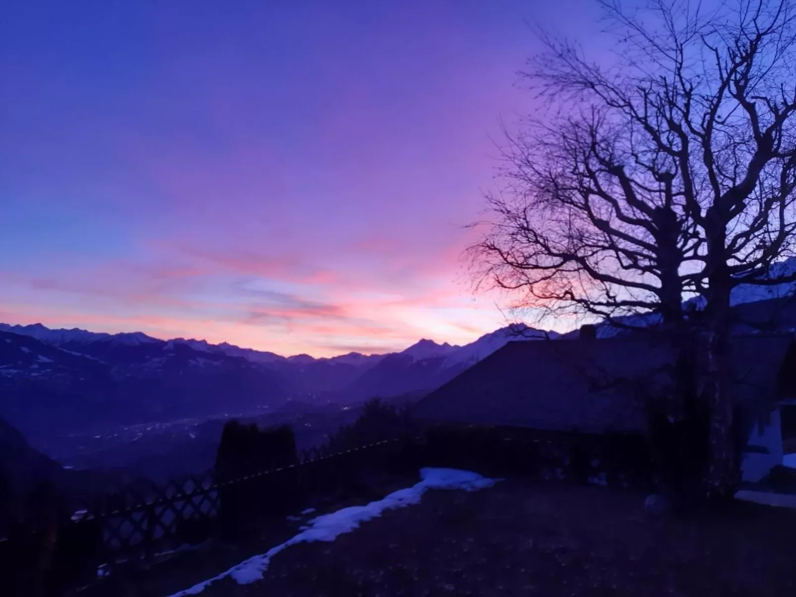 Chalet Paprika-Outside