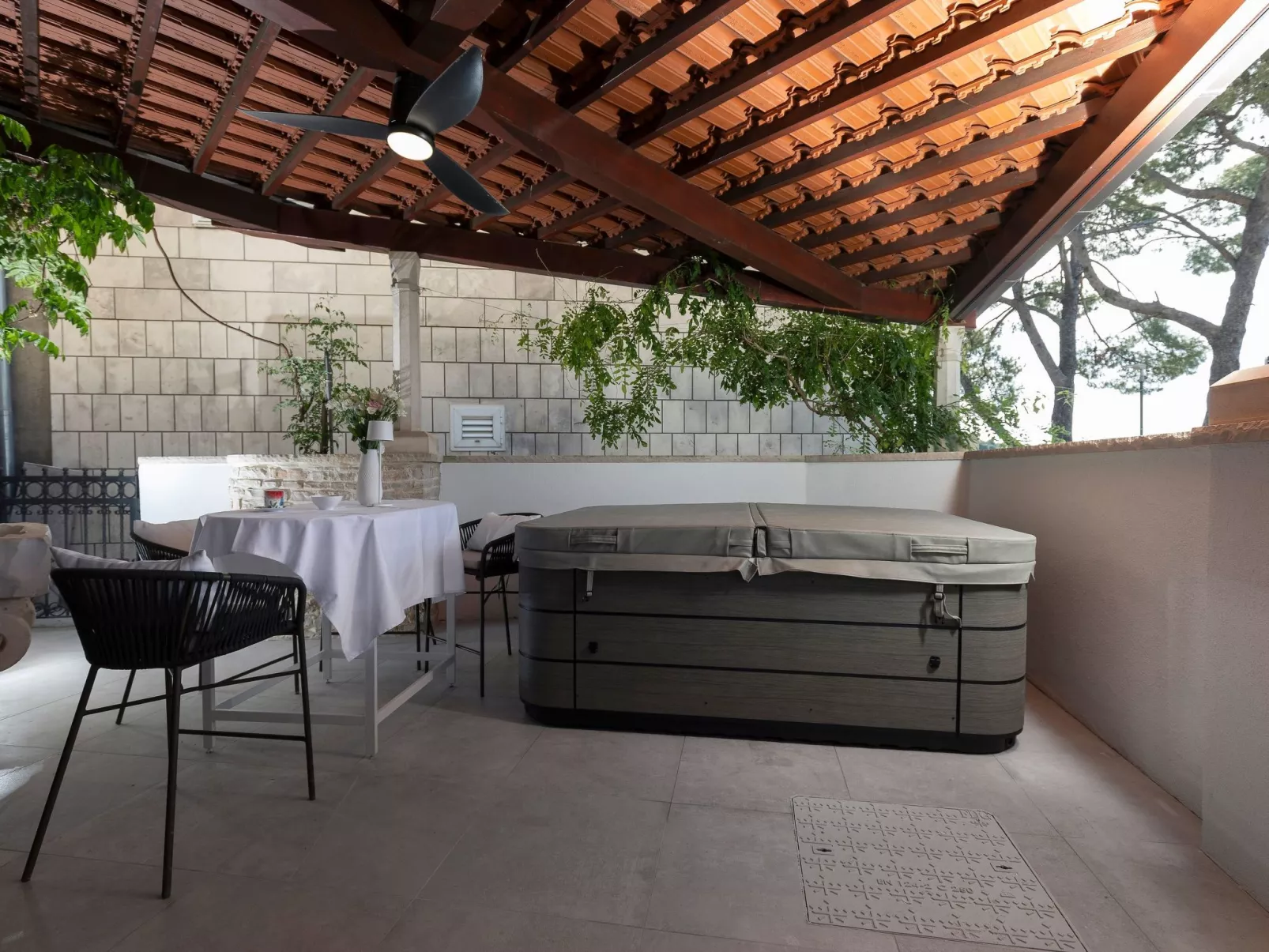 Villa Nauta - Peljesac, Ferienhaus mit Whirpool-Dedans