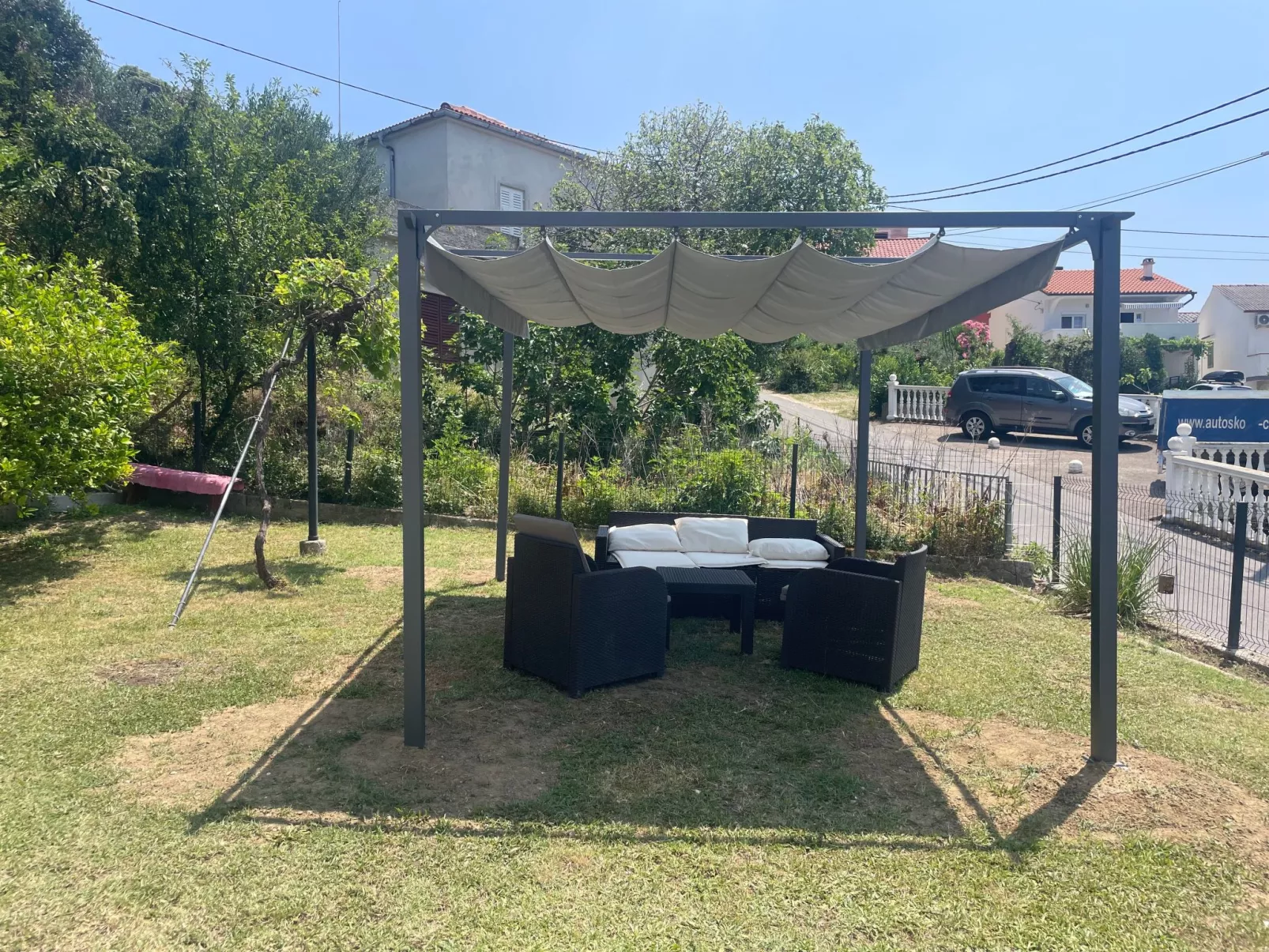 Mit Blick auf das Wasser-Drinnen