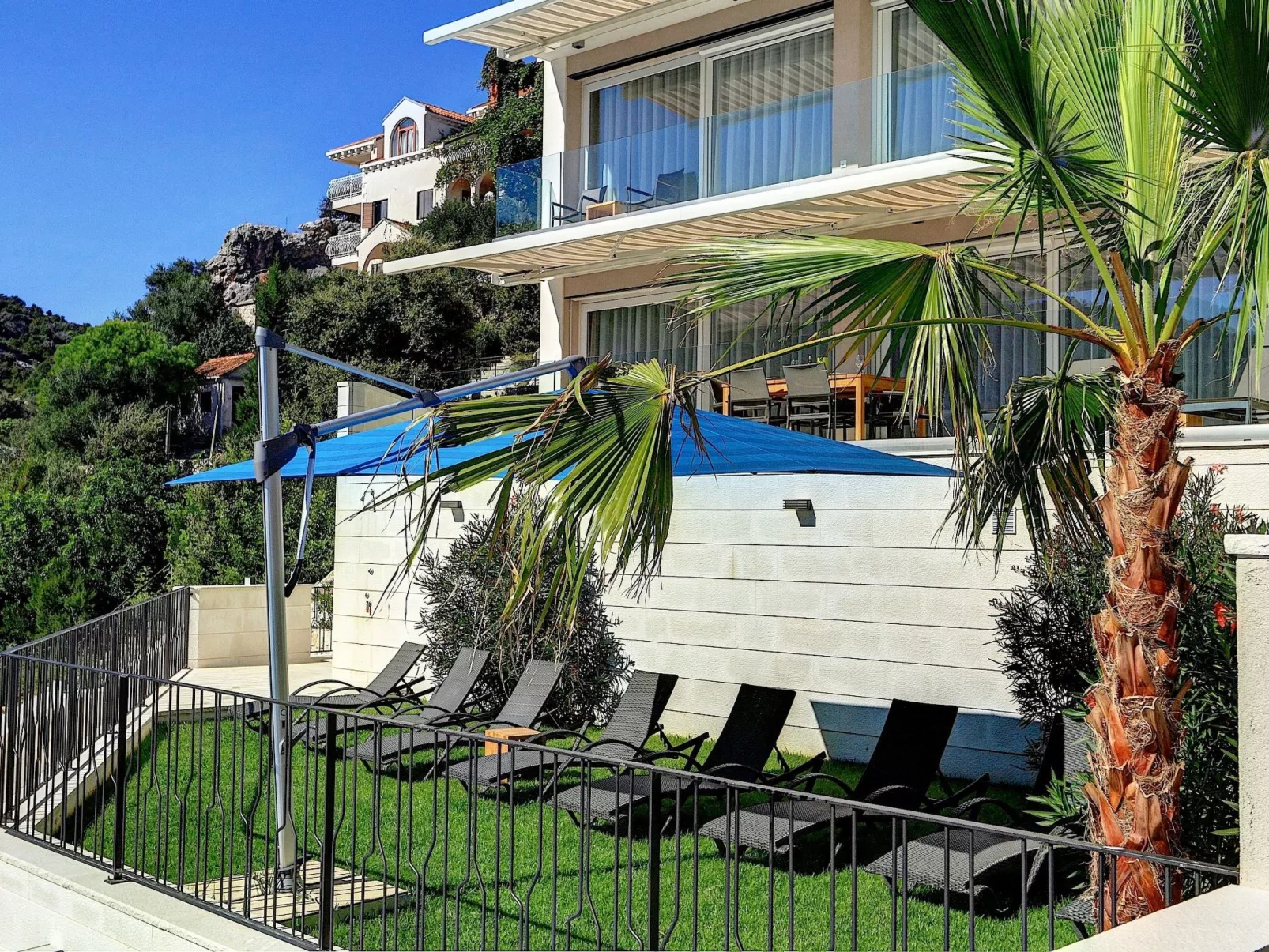 Villa by the Sea-Draußen