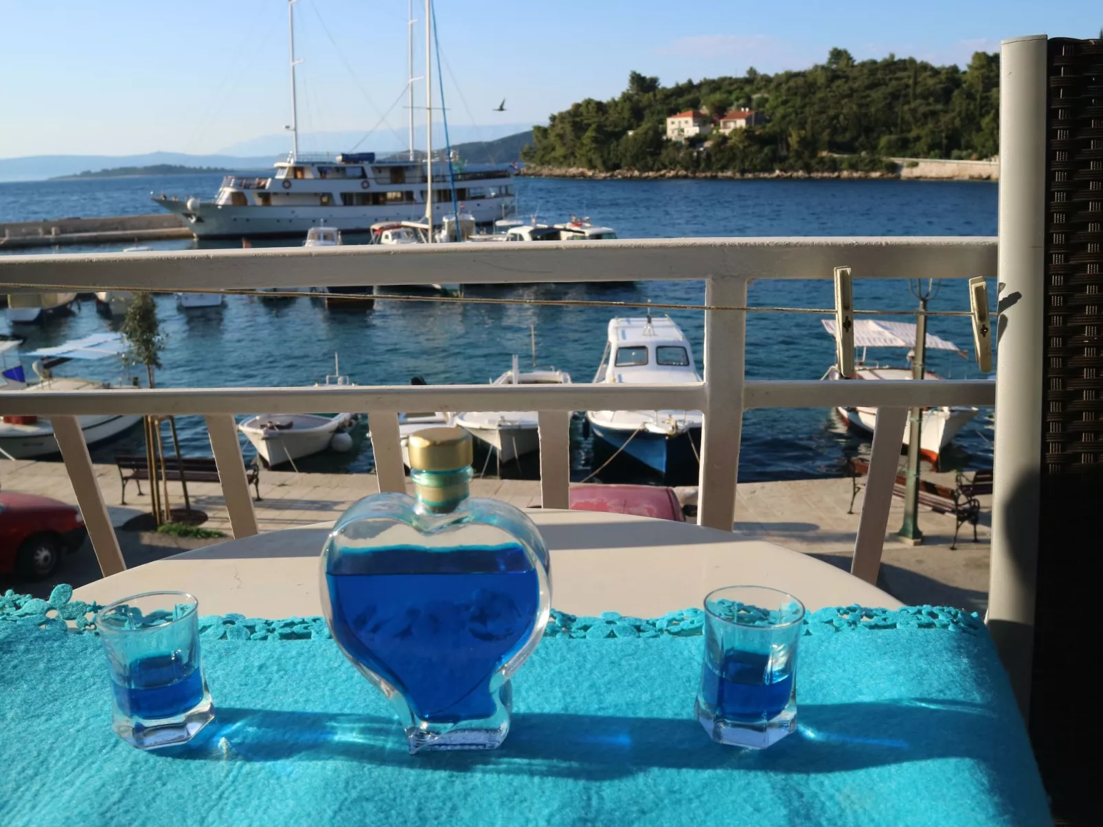 "Martina" direkt am Wasser-Draußen