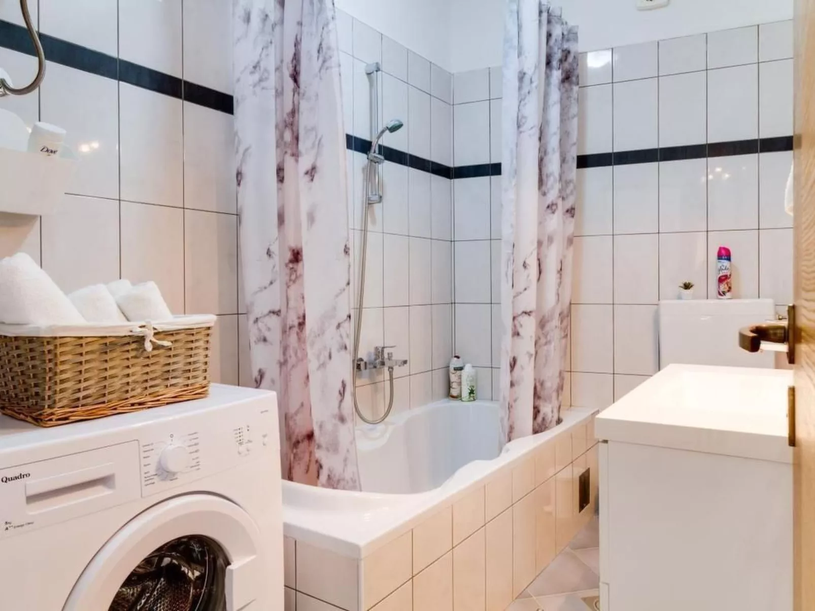 Haus Furlani mit schönem Garten und privatem Pool-Inside