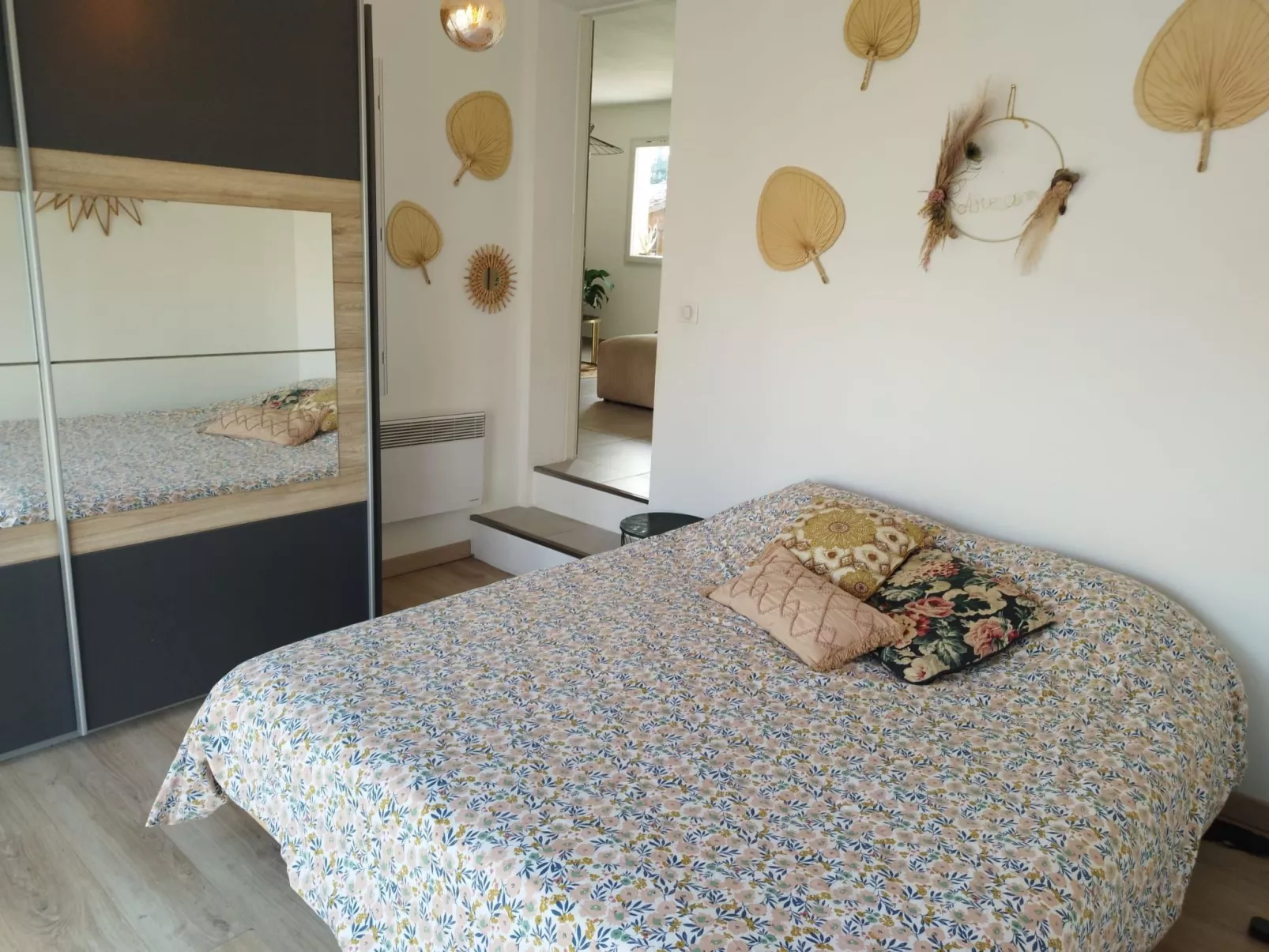 Charmantes Haus mit Pool und Garten-Inside