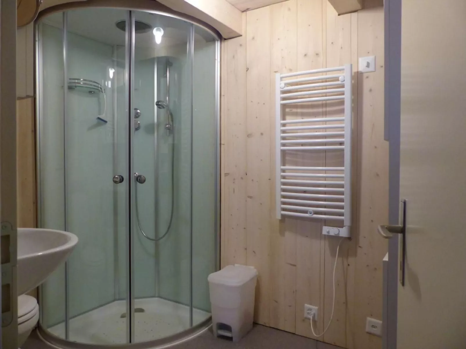 Alpenblick west-Dedans