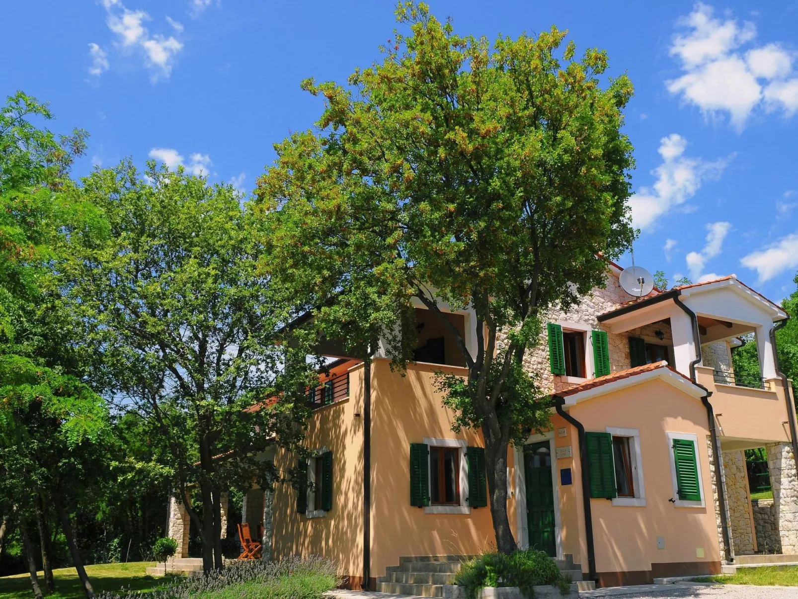 Familiäre 5-Schlafzimmer-Villa mit Gemeinschaftspools-Dehors